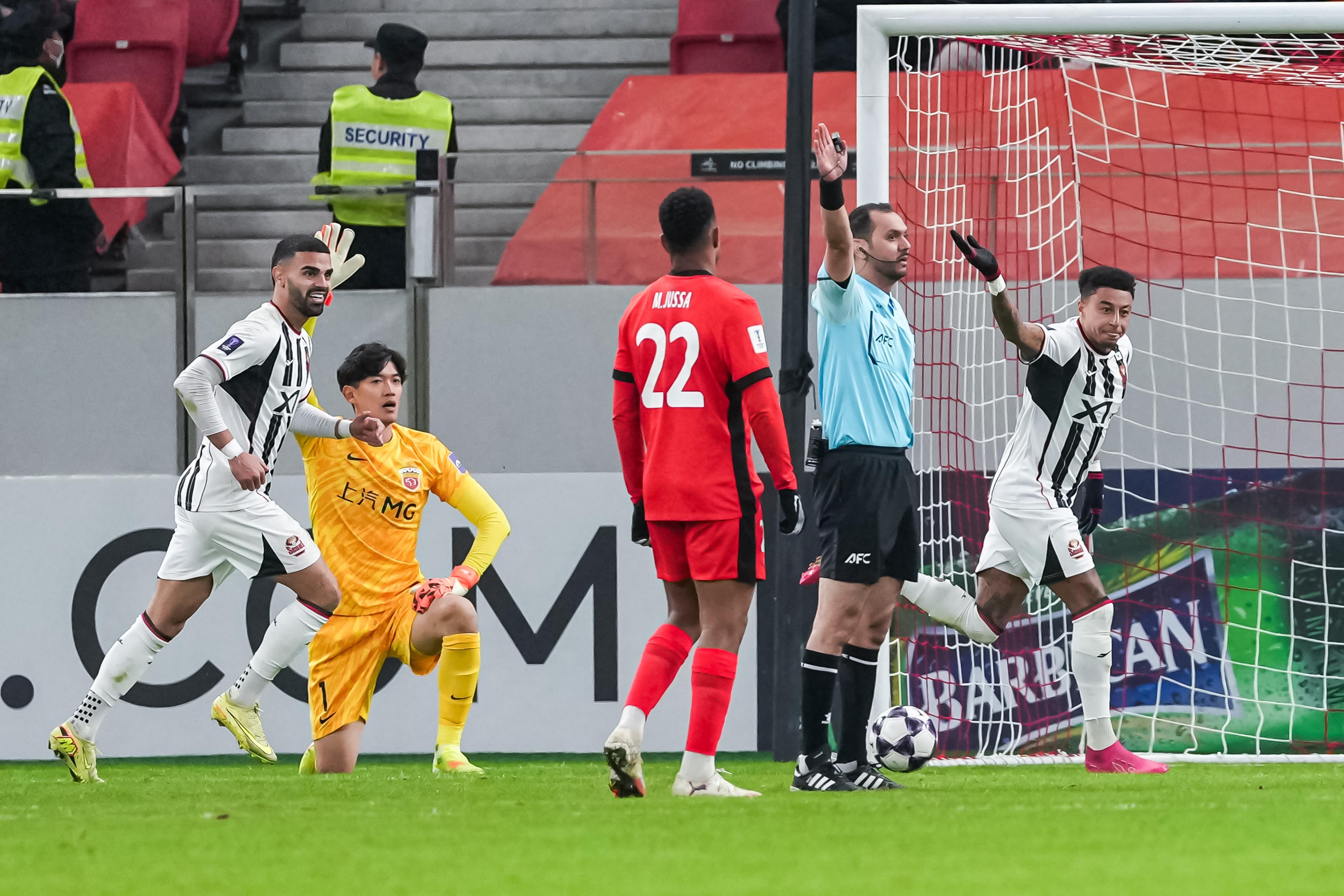 包含关键时刻上海海港调整名单以备亚冠，主帅复盘环节打磨，悬念犹存，赛季目标并未改变的词条-开云官网